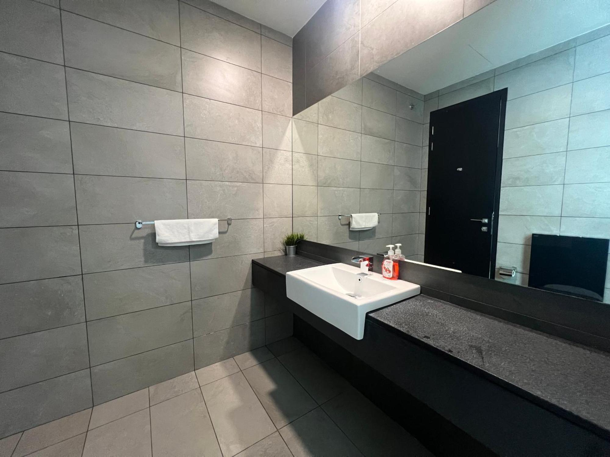 Merdeka Tower 118 Chinatown Trx At Opus Kuala Lumpur Ngoại thất bức ảnh